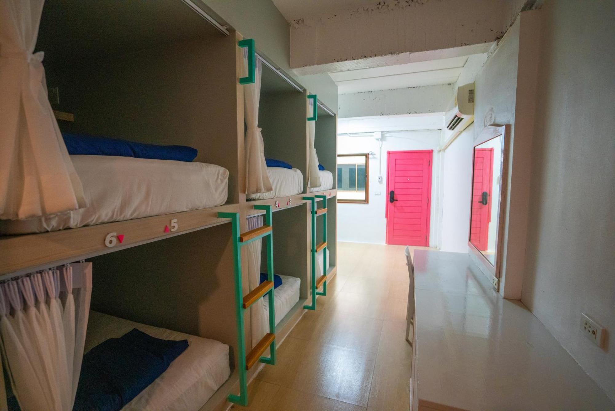 Base Party Hostel Ao Nang Εξωτερικό φωτογραφία