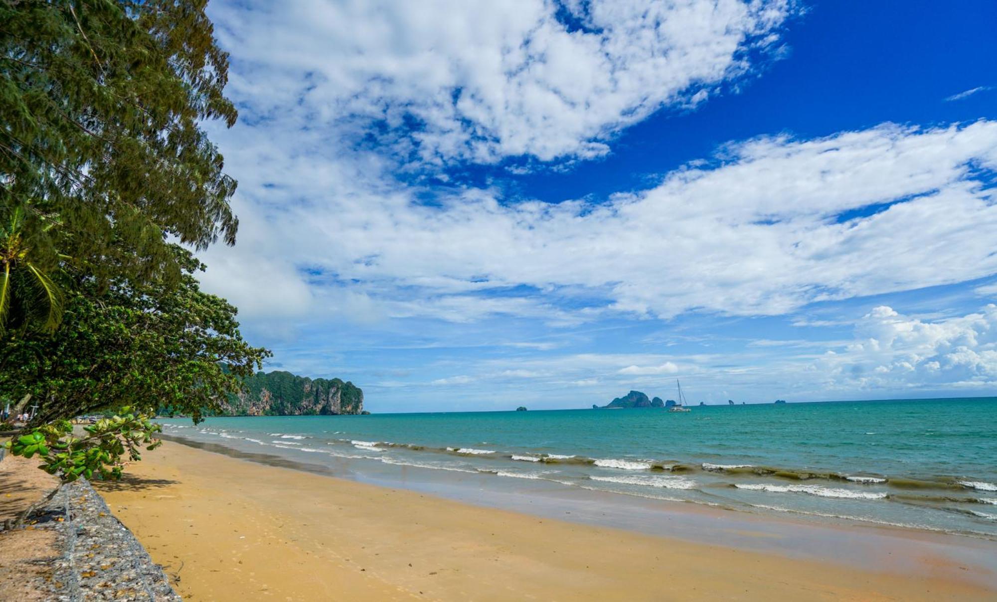 Base Party Hostel Ao Nang Εξωτερικό φωτογραφία